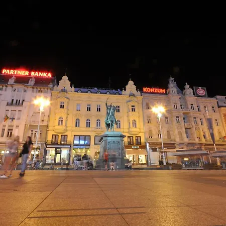 Johnny Apartment, Public Parking Nearby Zagreb Exterior photo