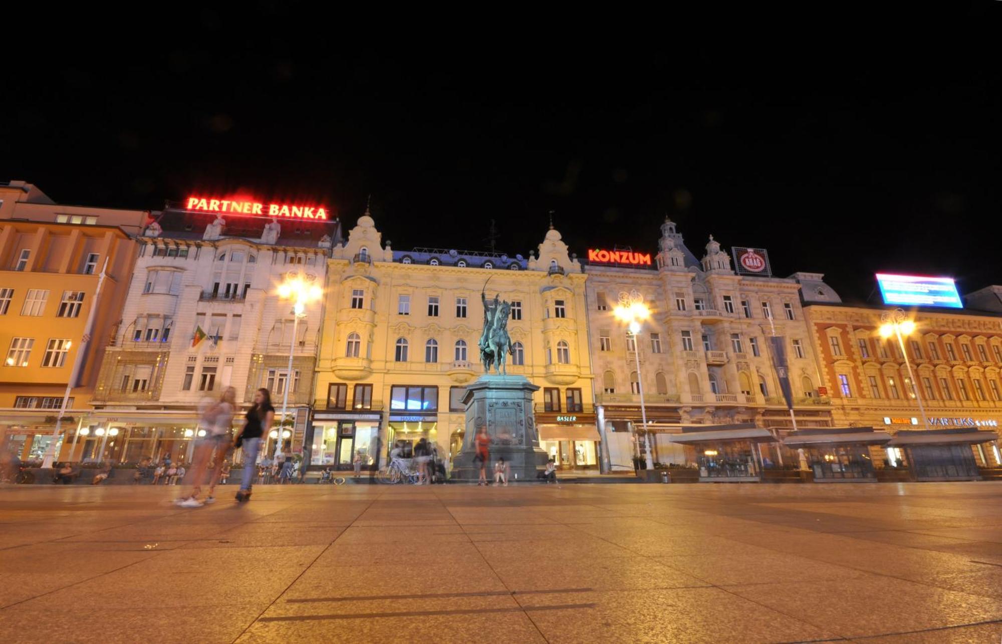 Johnny Apartment, Public Parking Nearby Apartment Zagreb