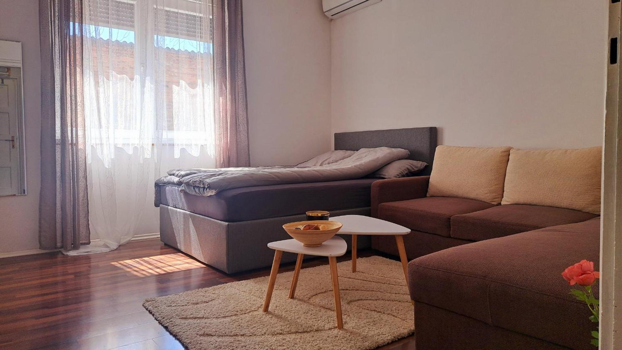 Apartma Johnny Apartment, Public Parking Nearby